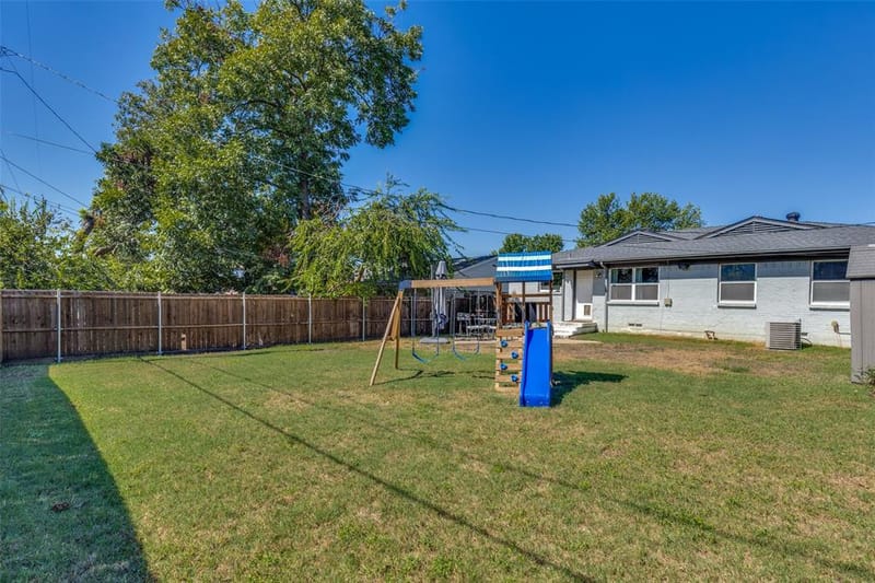 8926 Clearwater Drive, Dallas TX 75243 - Photo 22
