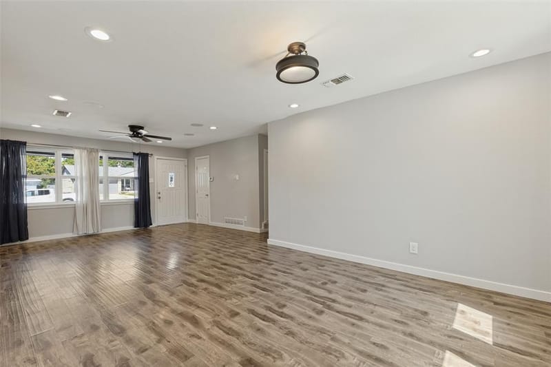 8926 Clearwater Drive, Dallas TX 75243 - Photo 5