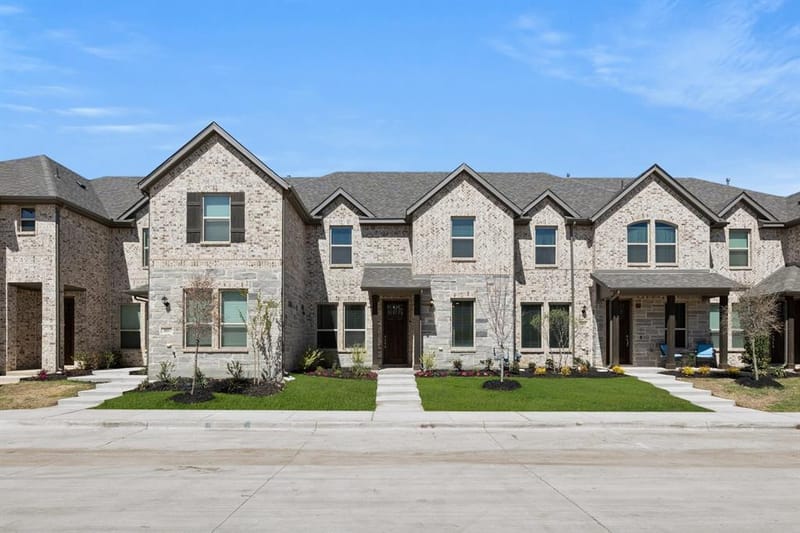 1975 Gentle Oak Trail, Corinth TX 76210