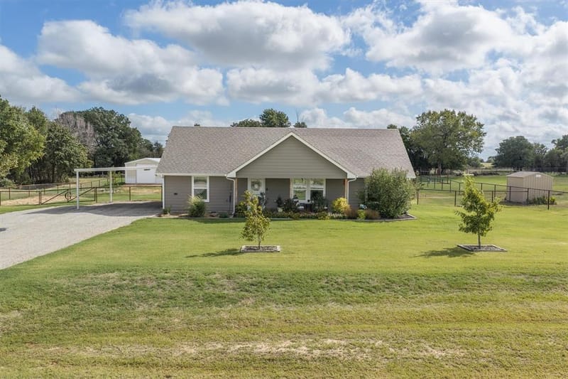2019 Brown Loop, Poolville TX 76487 - Photo 3