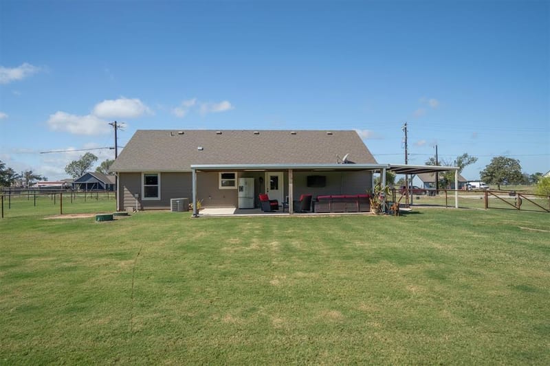 2019 Brown Loop, Poolville TX 76487 - Photo 28