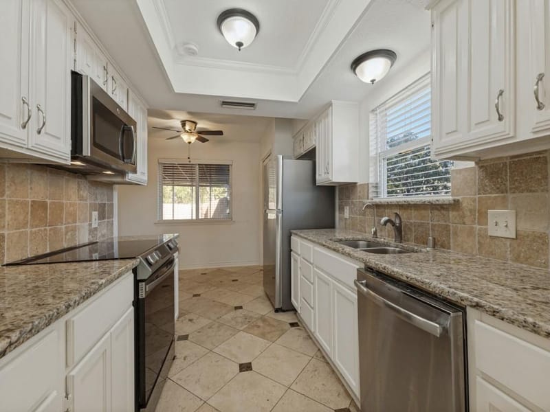 2109 Via Estrada, Carrollton TX 75006 - Photo 2