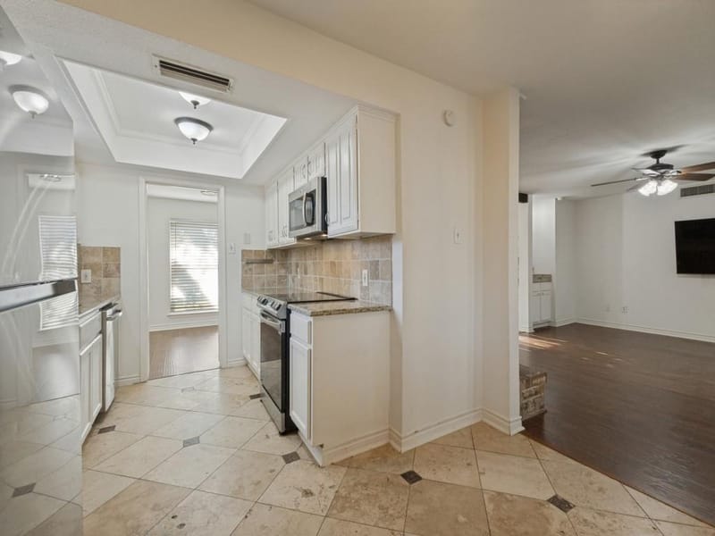 2109 Via Estrada, Carrollton TX 75006 - Photo 4