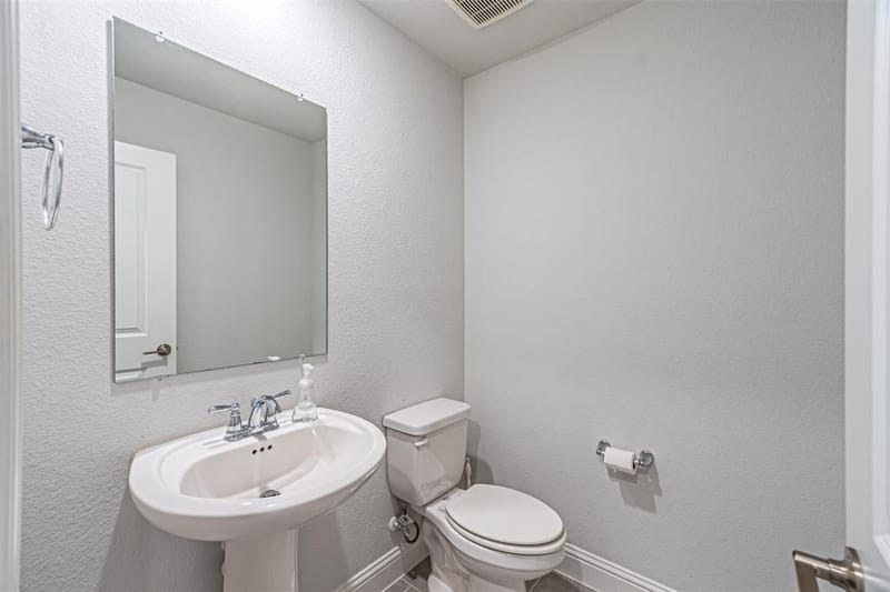 805 Tennessee Drive, Euless TX 76040 - Photo 6
