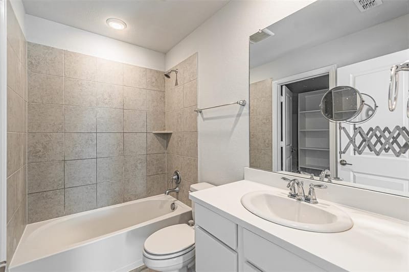 805 Tennessee Drive, Euless TX 76040 - Photo 18