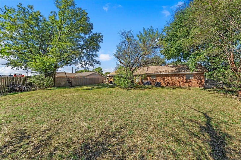 926 Rolling Hills Drive, Hewitt TX 76643 - Photo 15