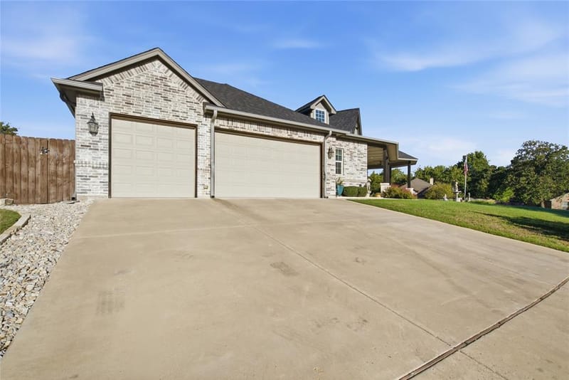 108 Ty Lane, Azle TX 76020 - Photo 37