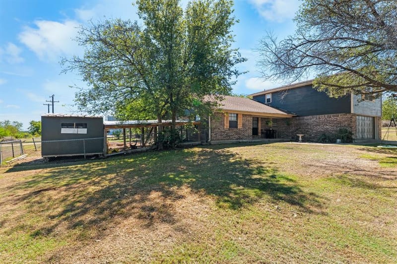267 Ish Street, China Spring TX 76633 - Photo 2