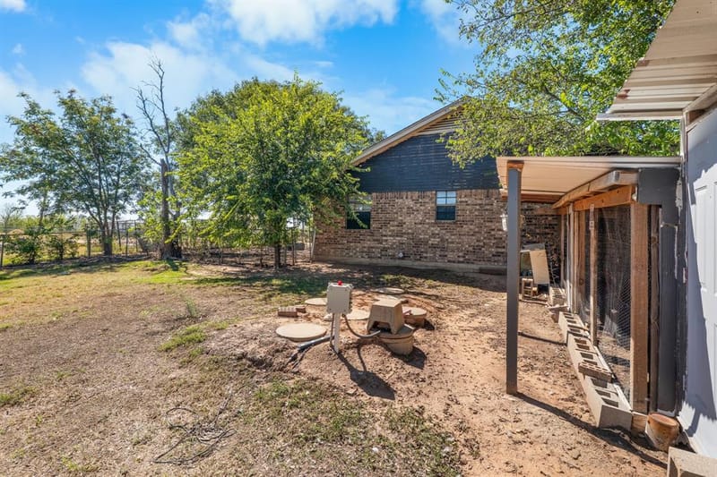 267 Ish Street, China Spring TX 76633 - Photo 32