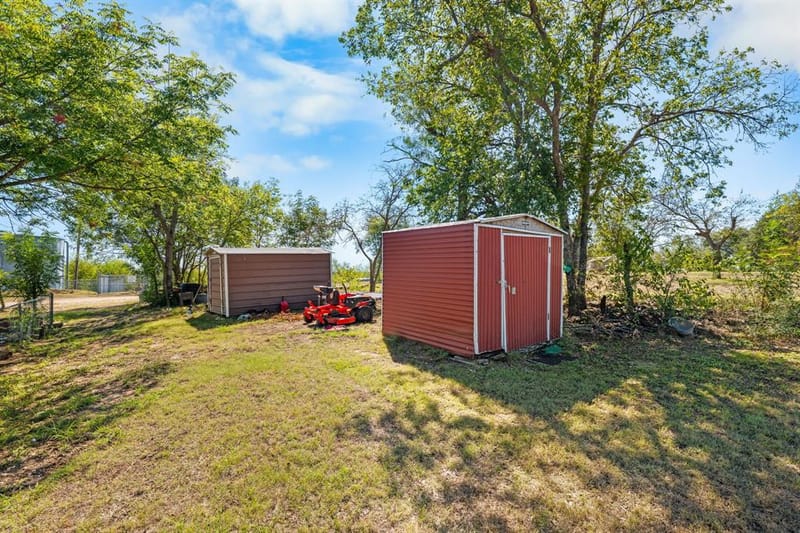 267 Ish Street, China Spring TX 76633 - Photo 33