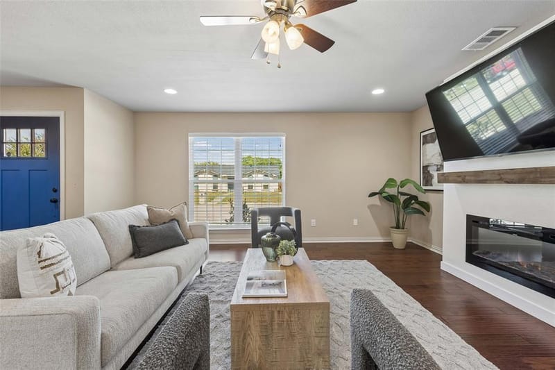8106 Woodside Road, Rowlett TX 75088 - Photo 3