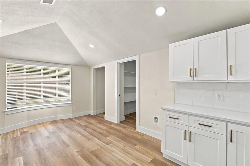 115 N Venice Drive, Duncanville TX 75116 - Photo 13