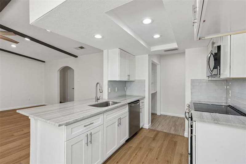 14237 Shoredale Lane, Farmers Branch TX 75234 - Photo 7