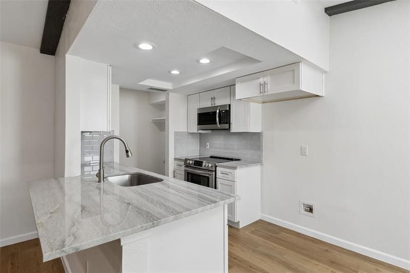 14237 Shoredale Lane, Farmers Branch TX 75234 - Photo 9