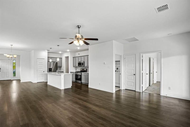 1915 Seminole Drive, Cleburne TX 76033 - Photo 11