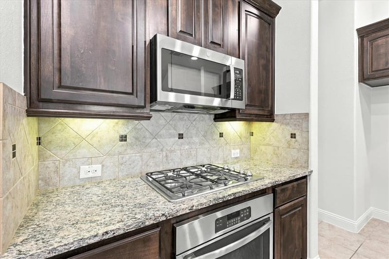 209 Blackberry Way, Denton TX 76210 - Photo 14