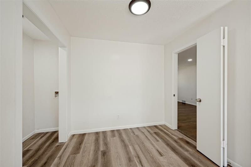 10435 Cromwell Drive, Dallas TX 75229 - Photo 13
