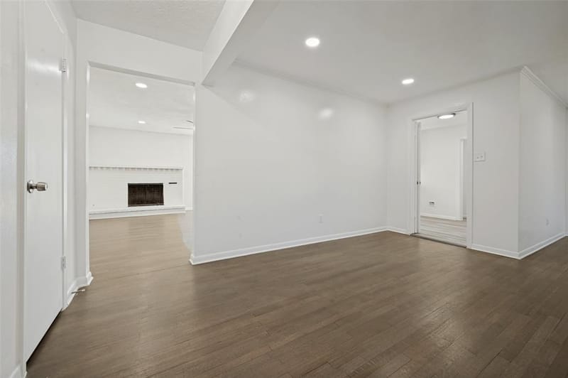 10435 Cromwell Drive, Dallas TX 75229 - Photo 5