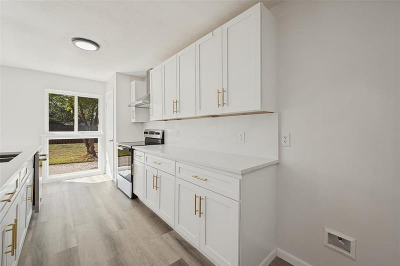 10435 Cromwell Drive, Dallas TX 75229 - Photo 11