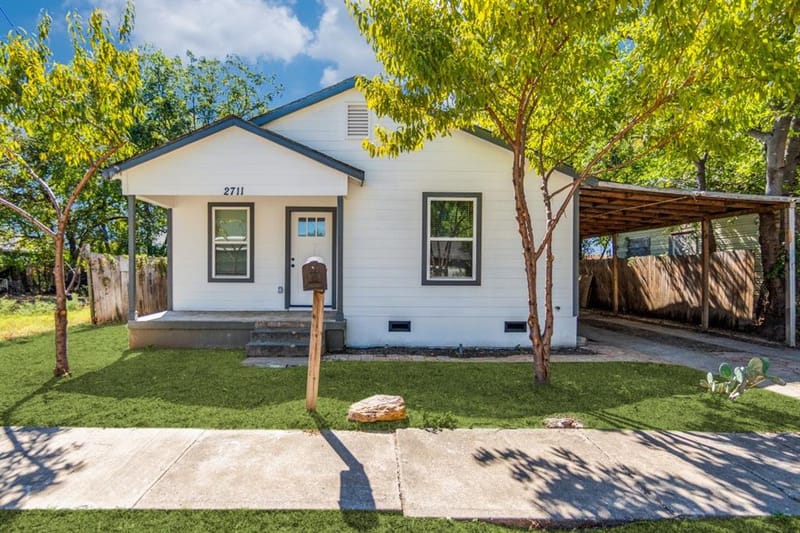 2711 Springdale Street, Dallas TX 75210