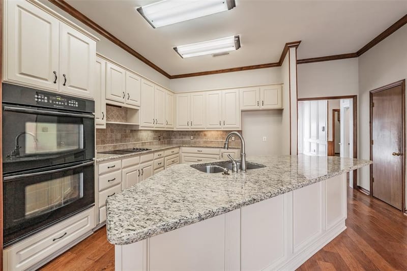 6010 Millwood Drive, Arlington TX 76016 - Photo 21