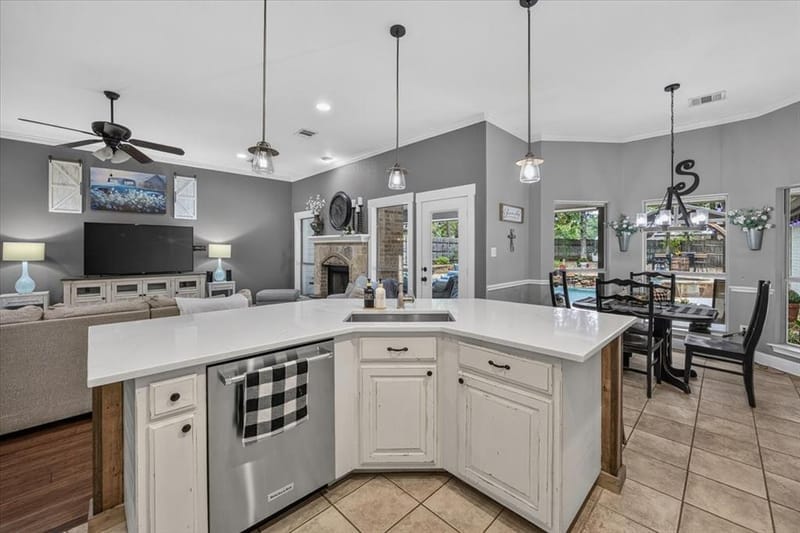 2016 Spinnaker Lane, Azle TX 76020 - Photo 12