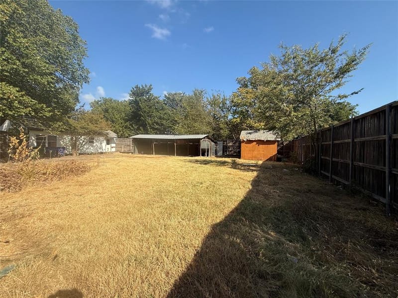 1800 Cottonwood Road, Carrollton TX 75006 - Photo 3