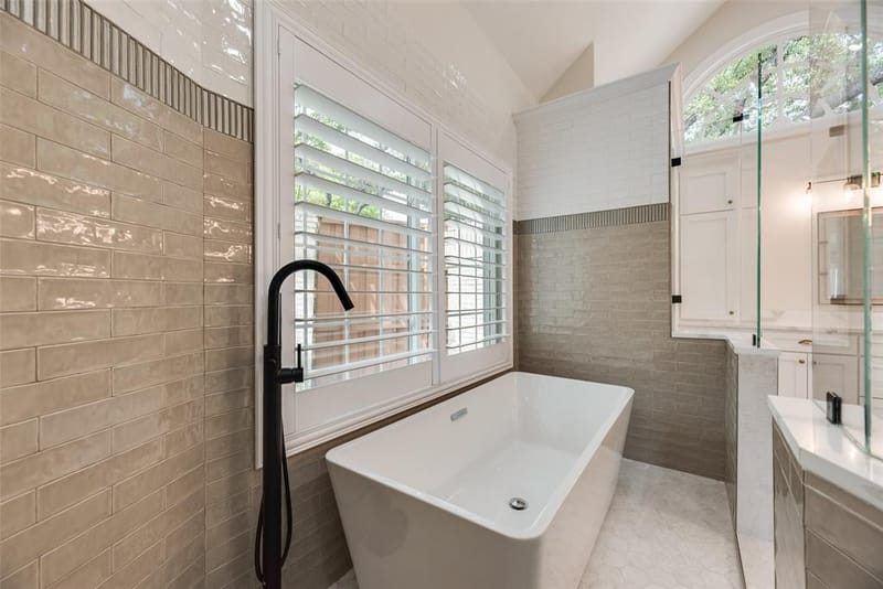 4612 Saxon Drive, Plano TX 75093 - Photo 6