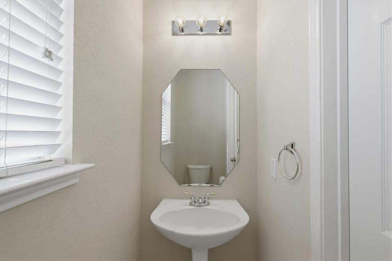 1814 Oak Bend Lane, Garland TX 75040 - Photo 22