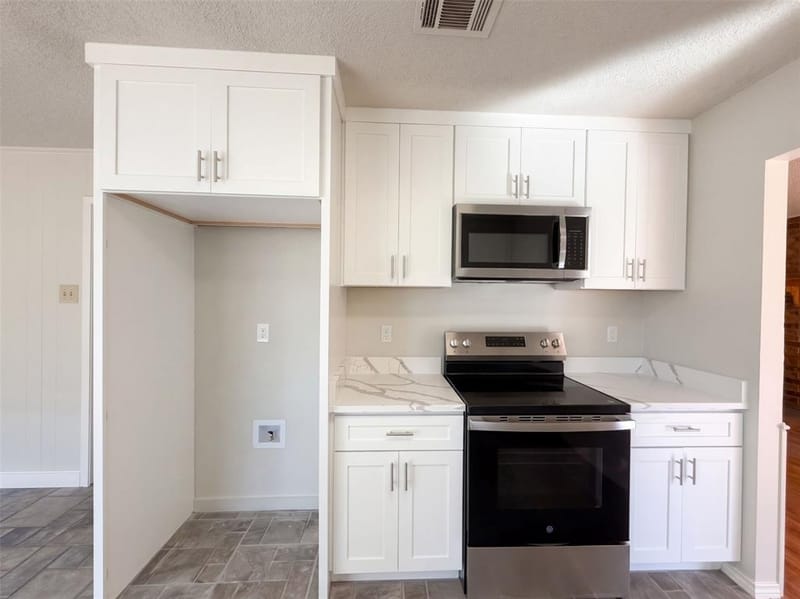 15830 Hilltop Drive, Kemp TX 75143 - Photo 10