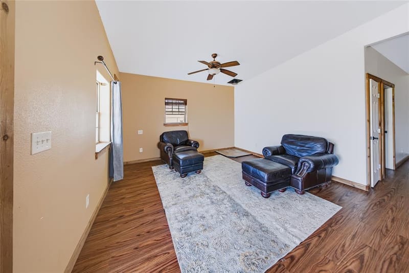 560 Green Acres Road, Weatherford TX 76088 - Photo 18