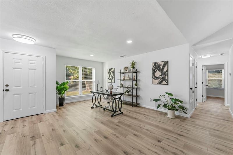 7111 Vinland Street, Dallas TX 75227 - Photo 2