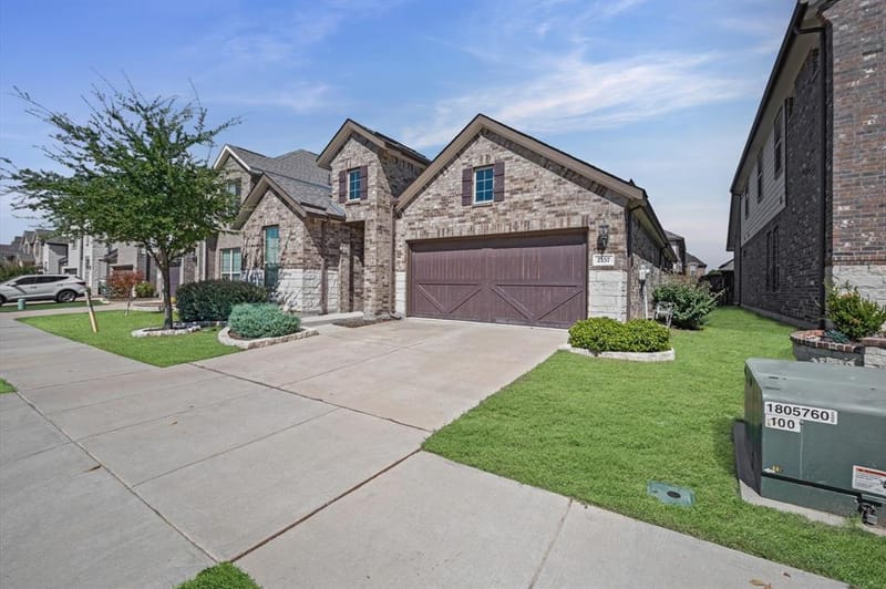 2157 Bailey Street, Carrollton TX 75010 - Photo 2