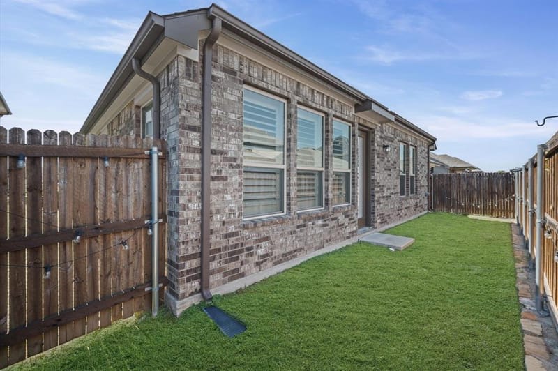 2157 Bailey Street, Carrollton TX 75010 - Photo 20