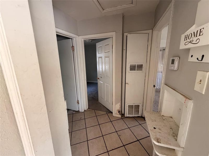 8109 Burroaks Drive, Dallas TX 75217 - Photo 9