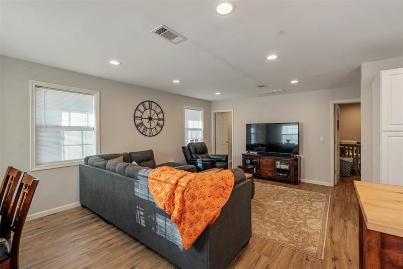118 Red Bud Road, Gun Barrel City TX 75156 - Photo 6