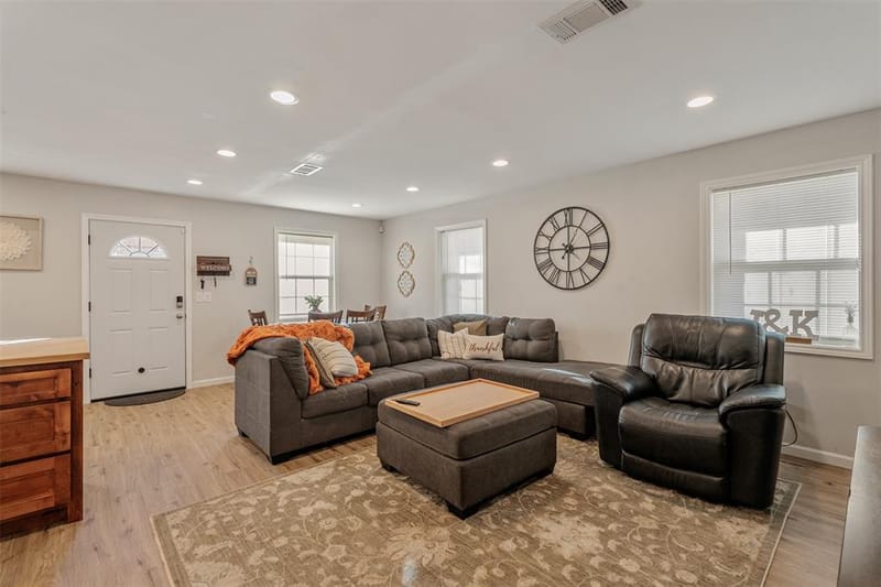 118 Red Bud Road, Gun Barrel City TX 75156 - Photo 3