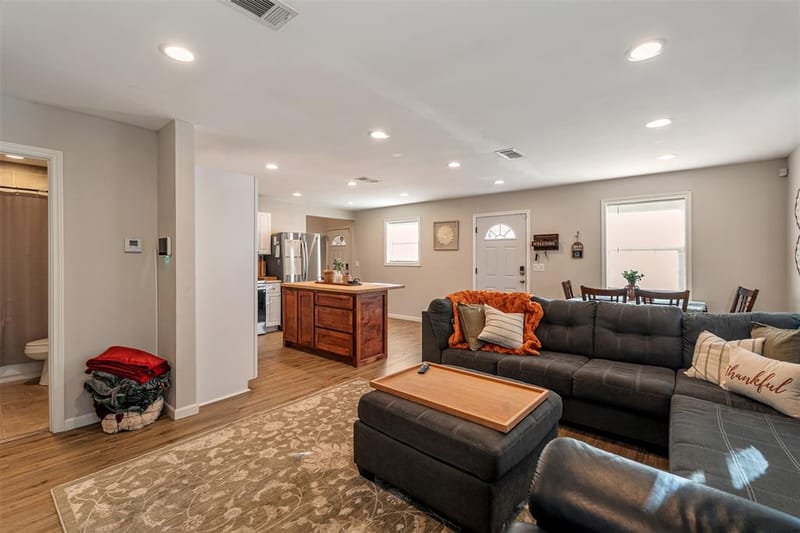 118 Red Bud Road, Gun Barrel City TX 75156 - Photo 5