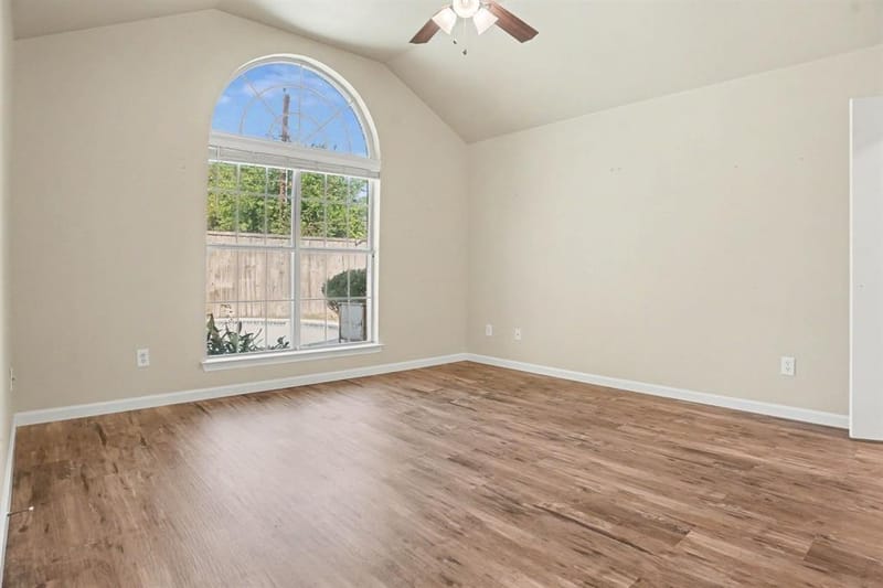 307 Modene Avenue, Waxahachie TX 75165 - Photo 6