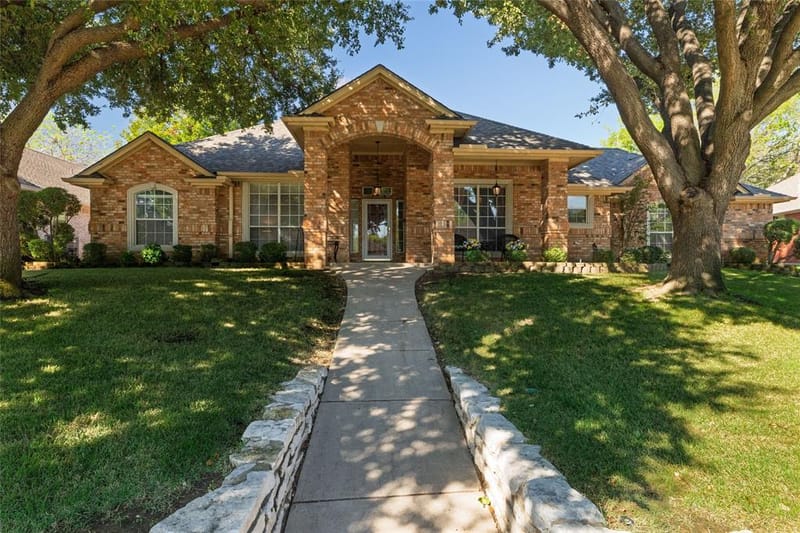 5593 Greenview Court, North Richland Hills TX 76148 - Photo 6