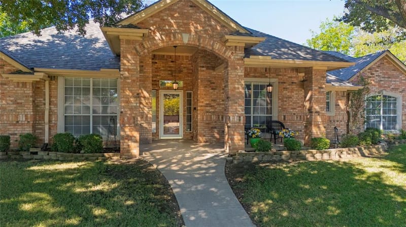 5593 Greenview Court, North Richland Hills TX 76148 - Photo 7