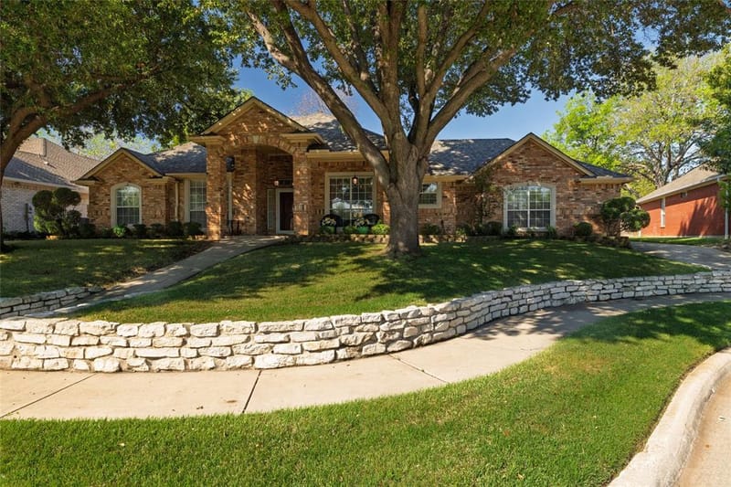 5593 Greenview Court, North Richland Hills TX 76148 - Photo 3