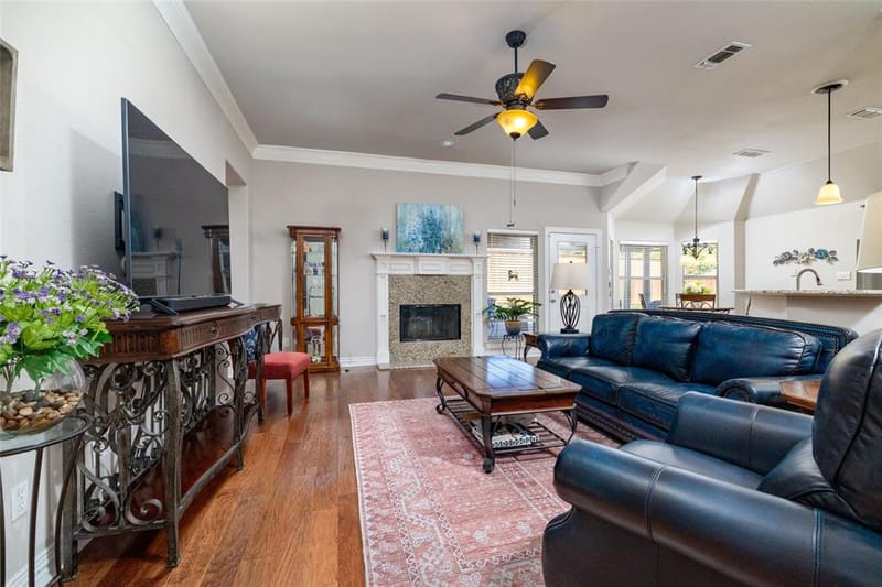 5593 Greenview Court, North Richland Hills TX 76148 - Photo 10
