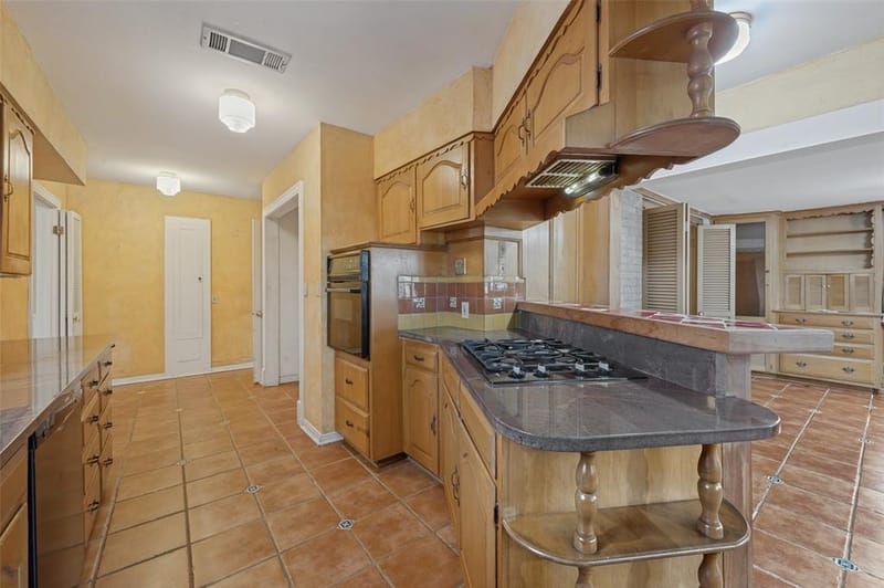 707 N Oak Cliff Boulevard, Dallas TX 75208 - Photo 13