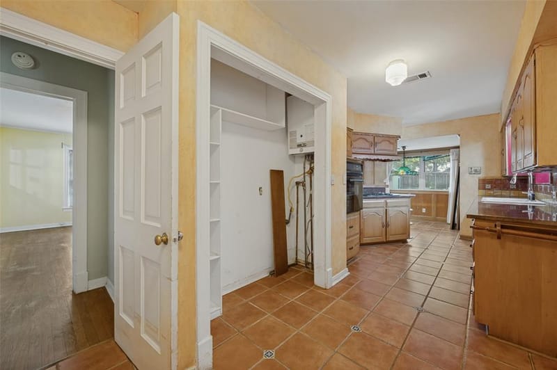 707 N Oak Cliff Boulevard, Dallas TX 75208 - Photo 14