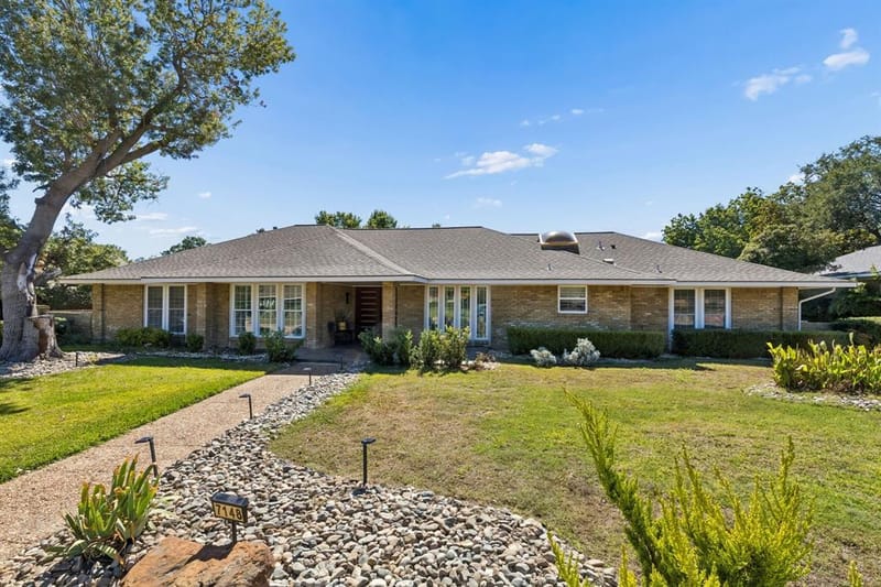 7148 Roundrock Road, Dallas TX 75248 - Photo 2