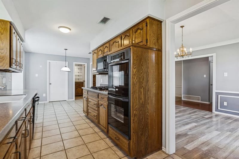 2610 Richland Drive, Garland TX 75044 - Photo 7