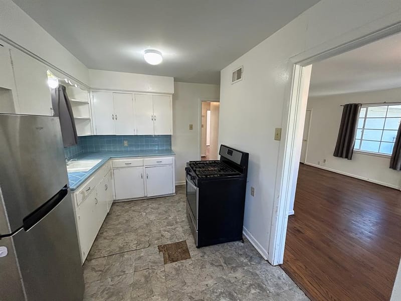 10308 Estacado Drive, Dallas TX 75228 - Photo 7