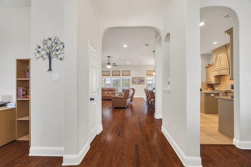 640 Cross Creek Drive, Waxahachie TX 75167 - Photo 2