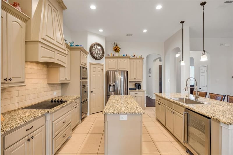 640 Cross Creek Drive, Waxahachie TX 75167 - Photo 9